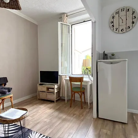 - 12f Apartment